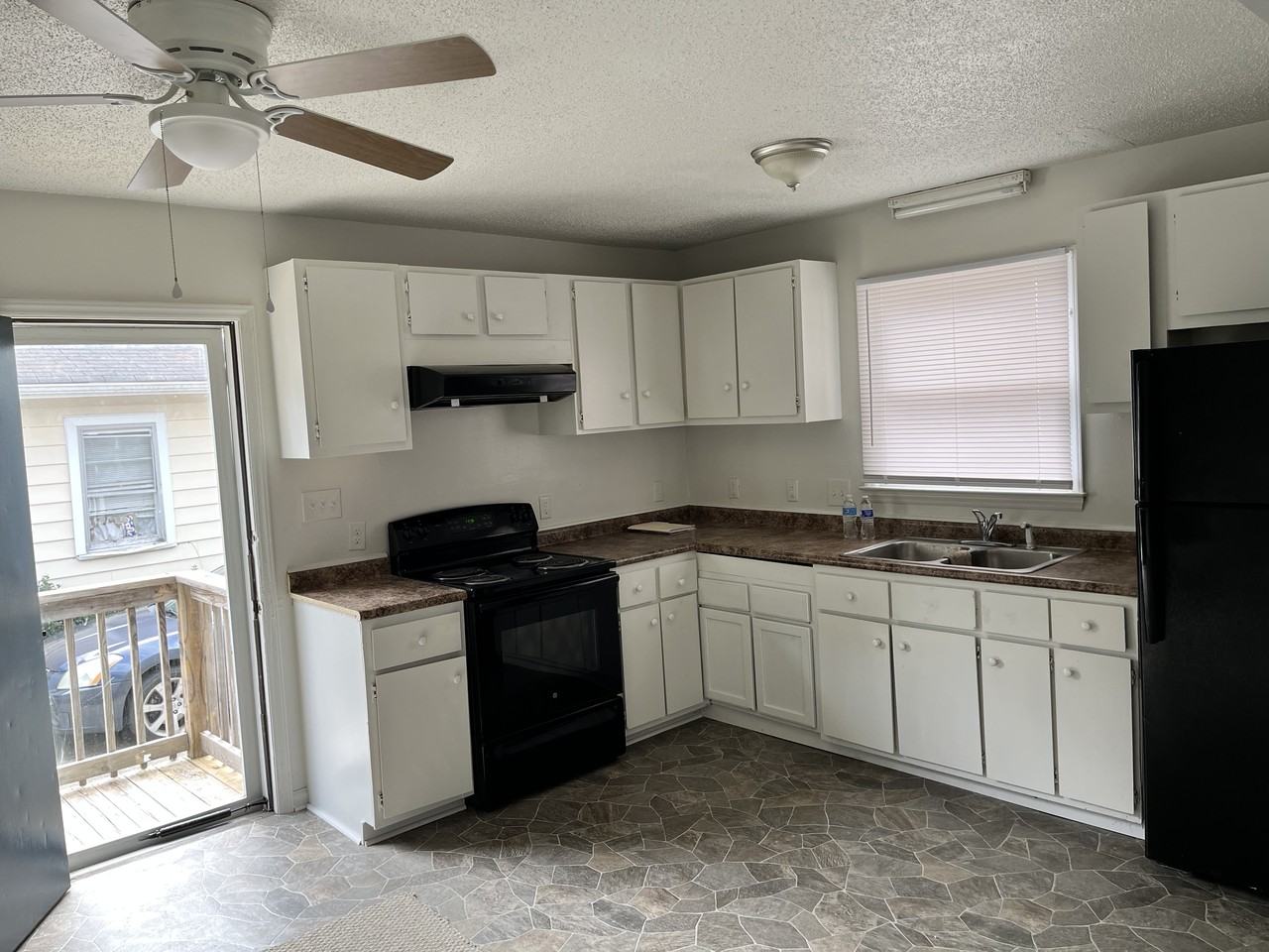 209 Nelson Street - Photo 2 of 6