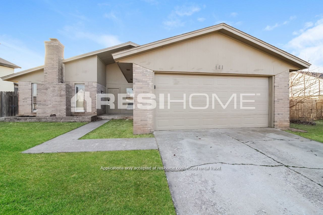 141 Maindale Dr, Yukon, OK 73099 3 Bedroom Apartment for Rent PadMapper