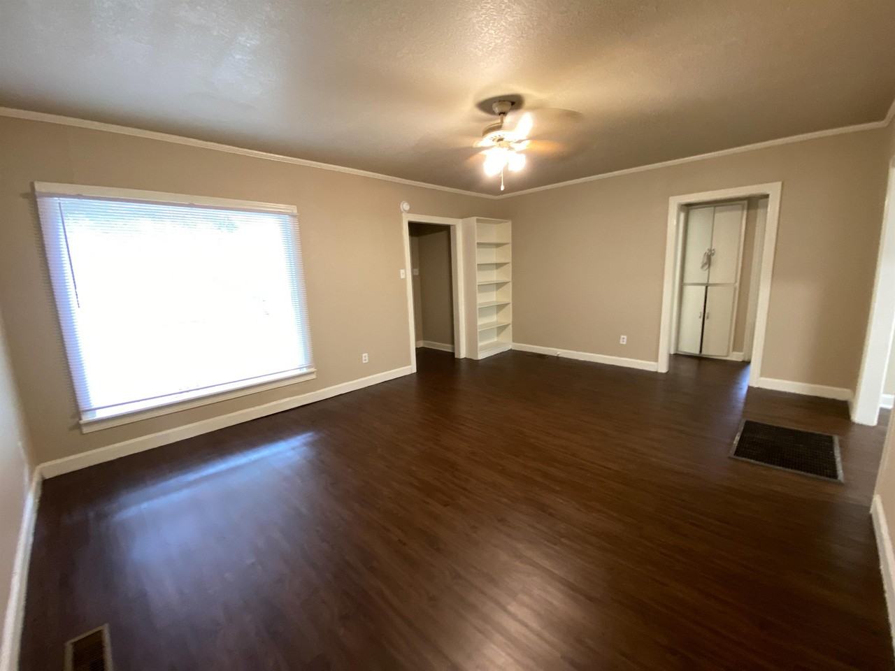 1305 N 37th St #1 - Photo 5 of 22