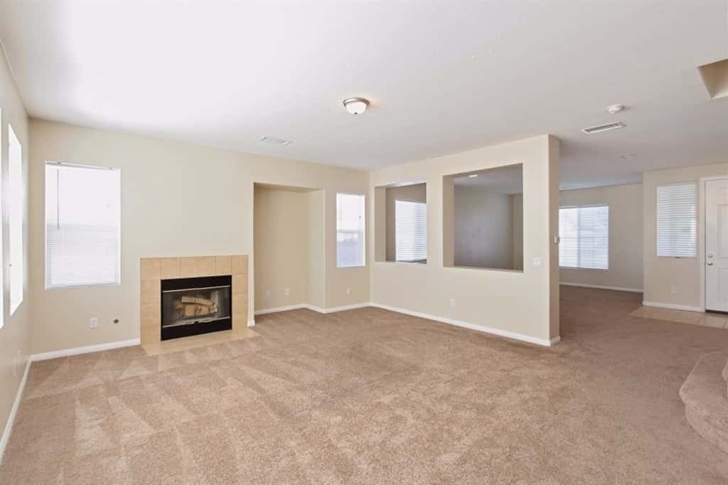 44027 42nd St W - Photo 3 of 18