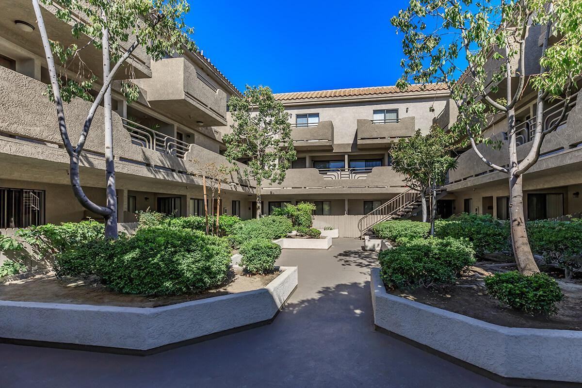 790 N Euclid St - Photo 7 of 26