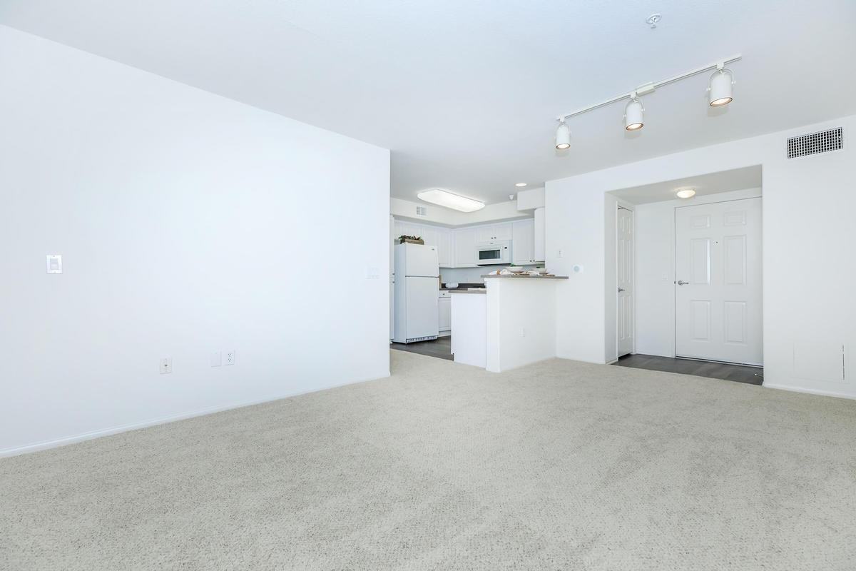 1 Mcgwire Rd - Photo 4 of 32