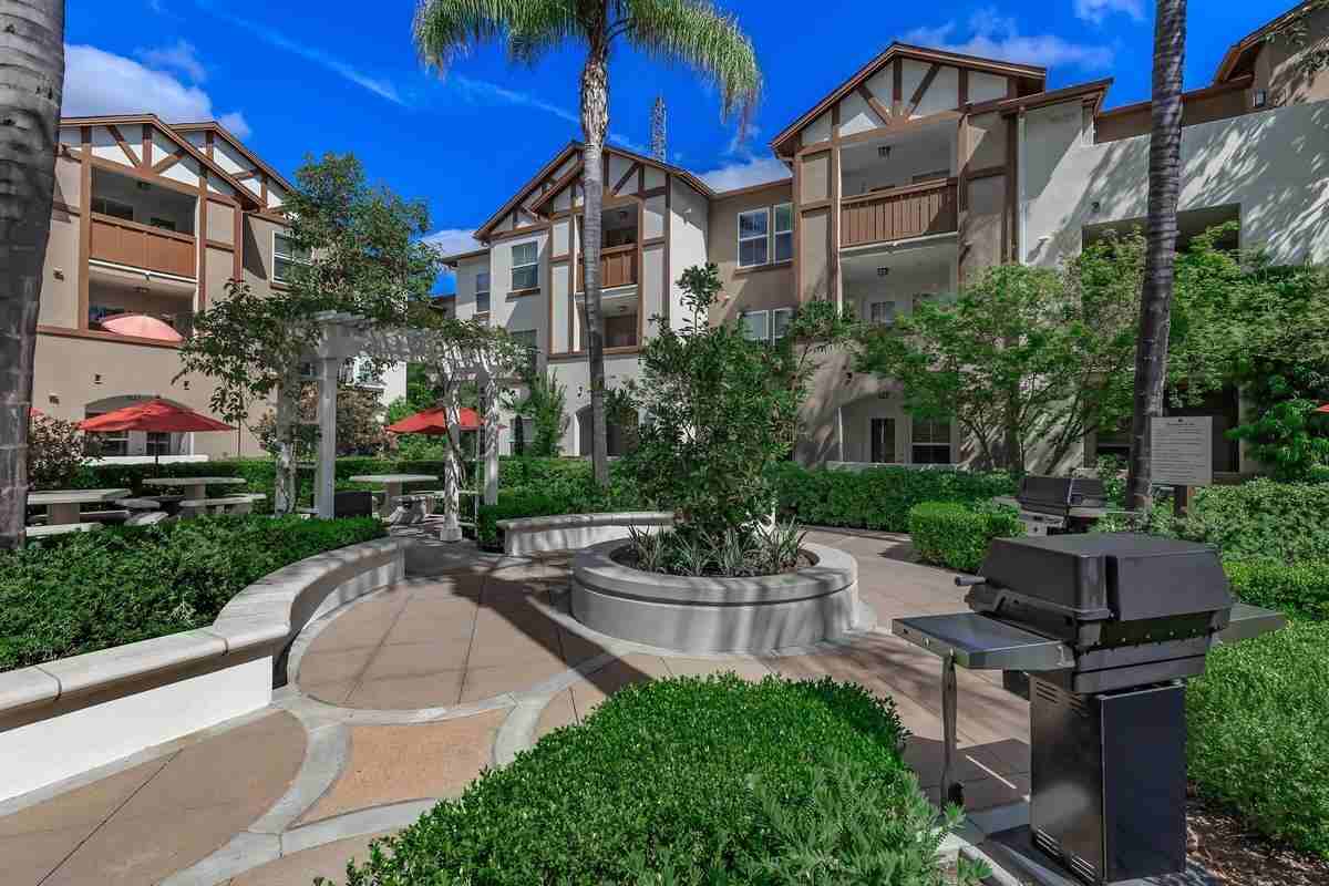 1 Mcgwire Rd - Photo 4 of 32