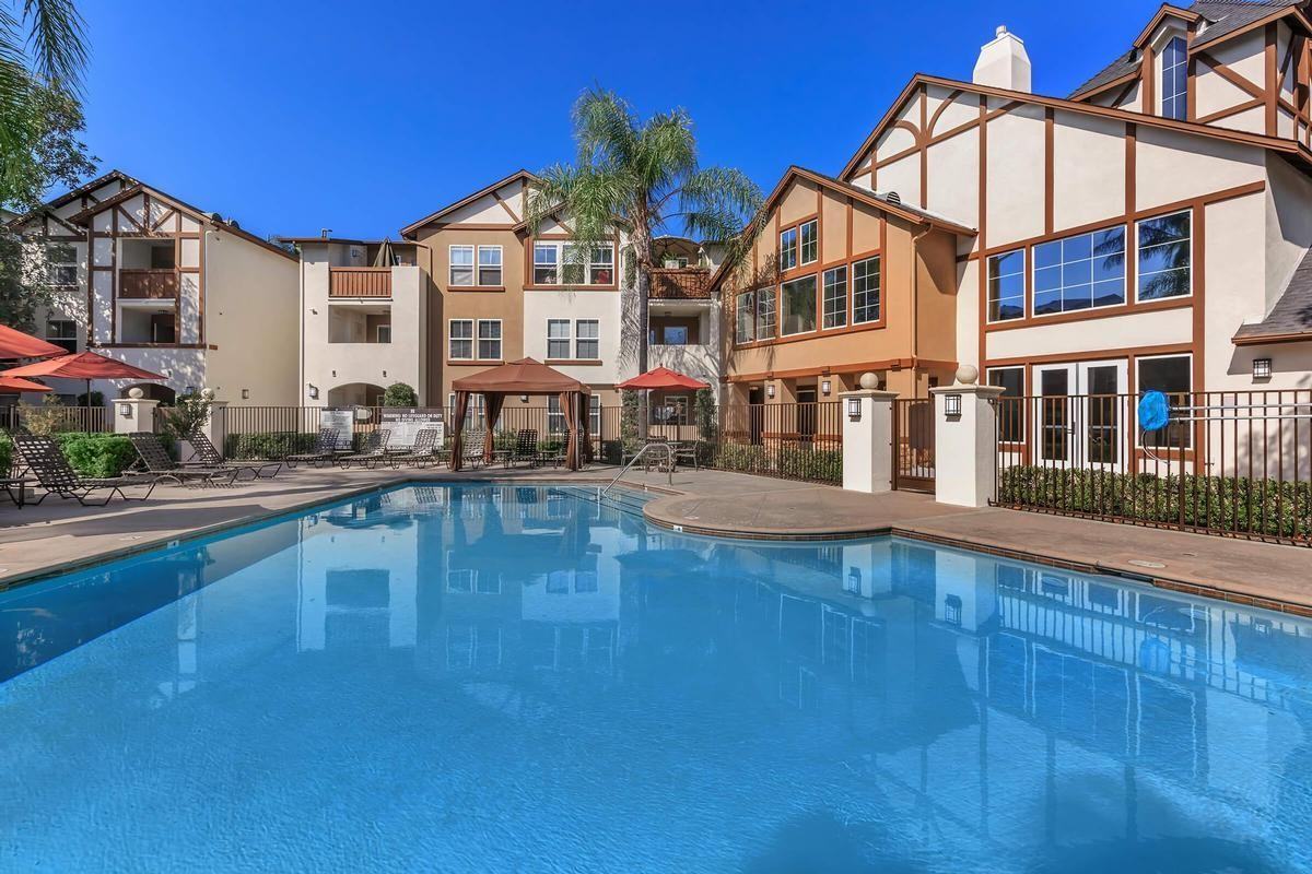 1 Mcgwire Rd - Photo 5 of 32