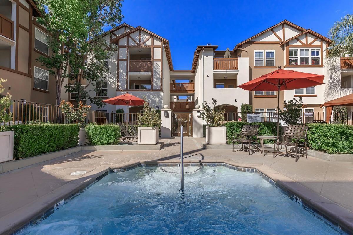 1 Mcgwire Rd - Photo 3 of 32