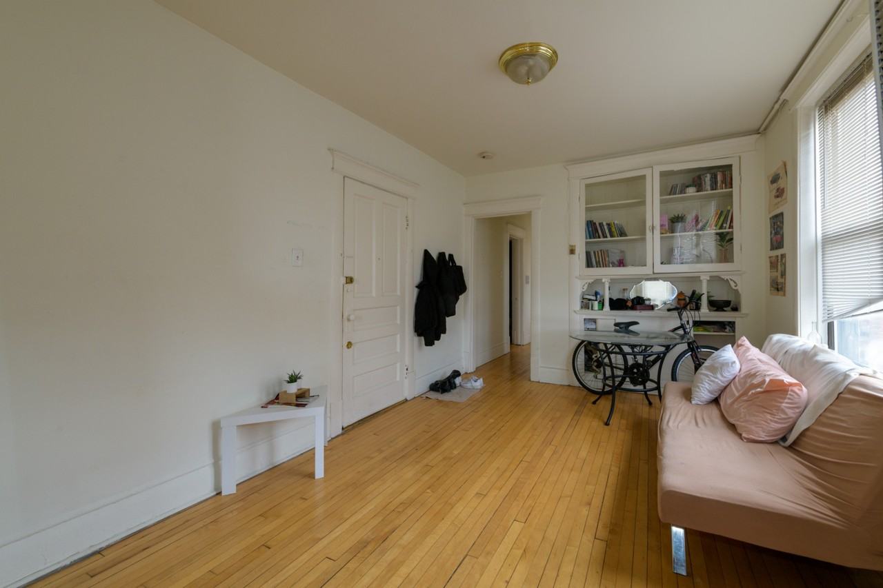 1319 West 19th Street - Photo 5 of 12