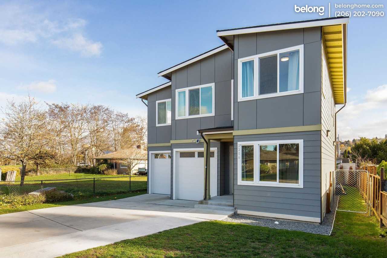 2206 Talbot Rd S - Photo 2 of 39