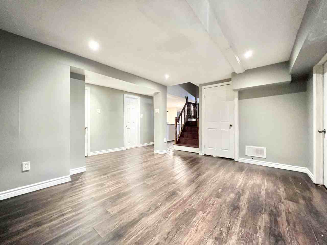 2 16 Carlisle Crescent Scarborough, Ontario M1B 4X1 Apartments 16