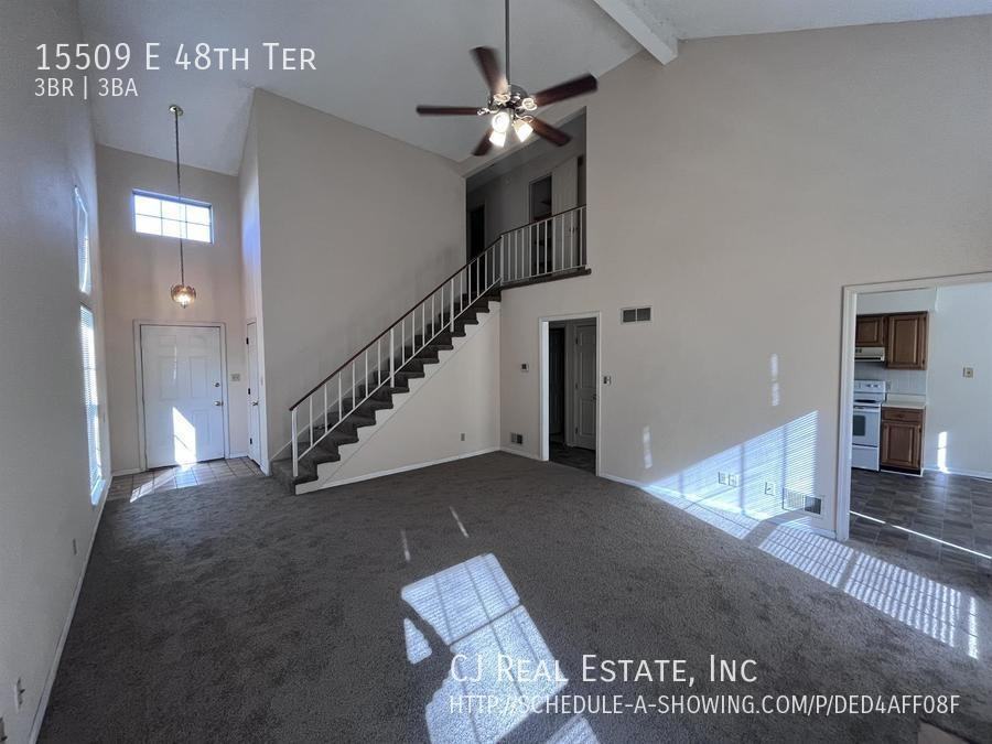 15509 E 48th Ter - Photo 3 of 10