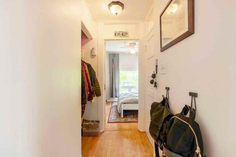 5932 Se Milwaukie Ave - Photo 3 of 26