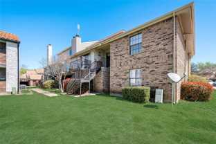 228 Shady Lane Dr - Photo 1 of 1