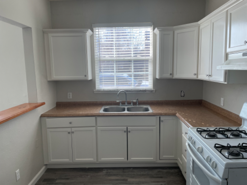 501 Wolfe Ave - Photo 3 of 8