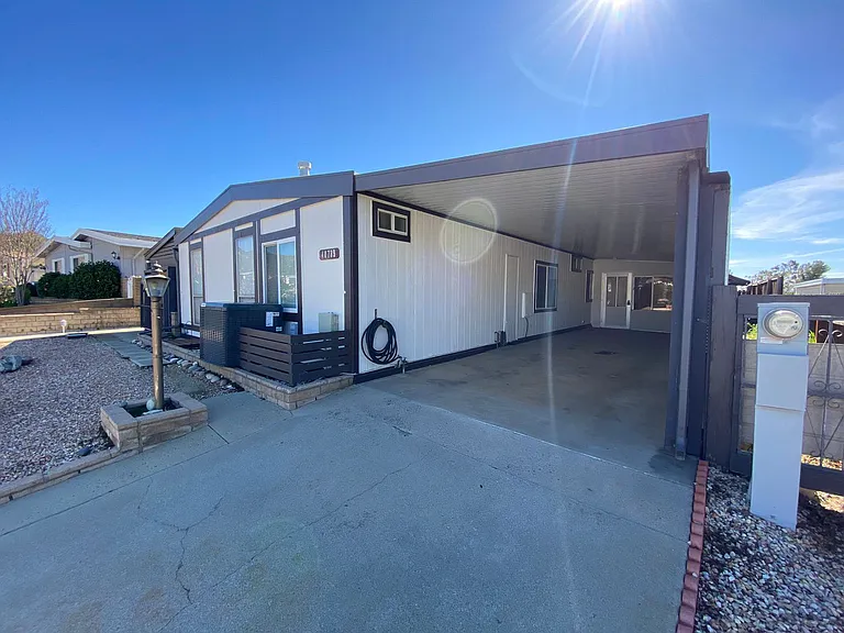 40789 E 1st St - Photo 2 of 10