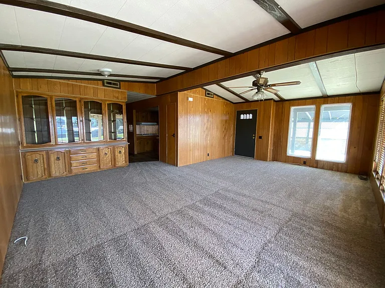 40789 E 1st St - Photo 3 of 10