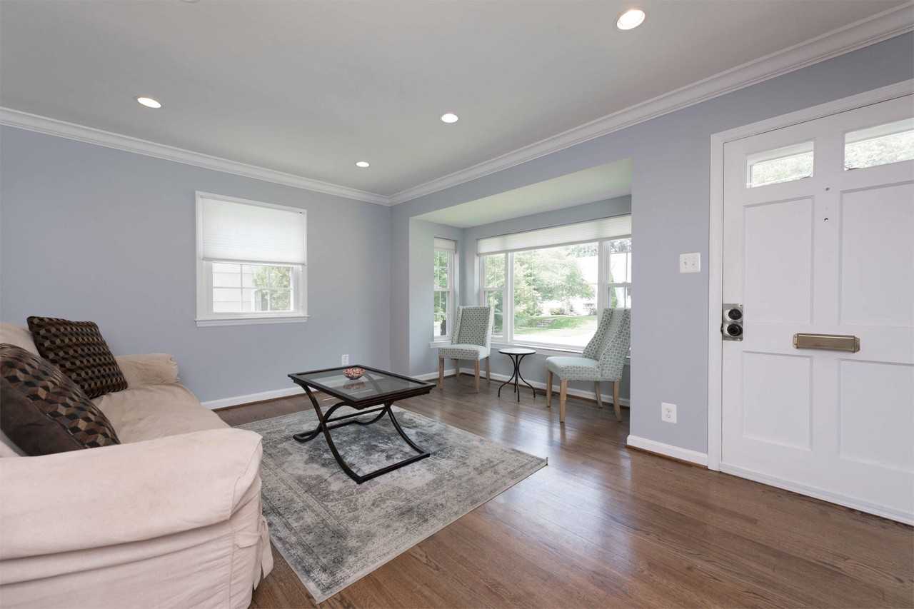 4002 Spruell Dr #1 - Photo 4 of 21