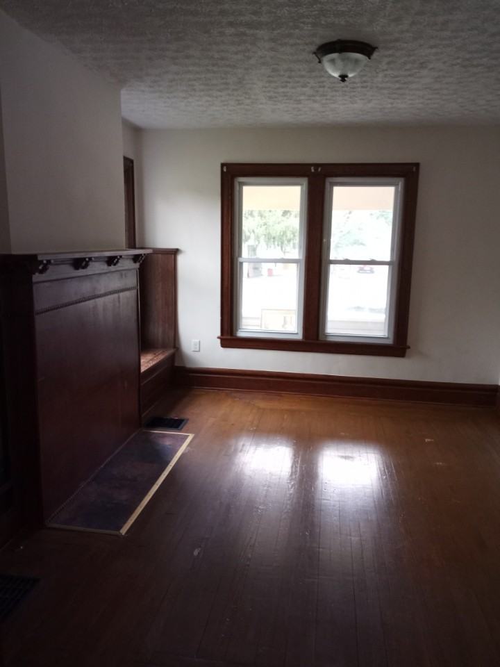 821 Elizabeth Ave #1 - Photo 2 of 20