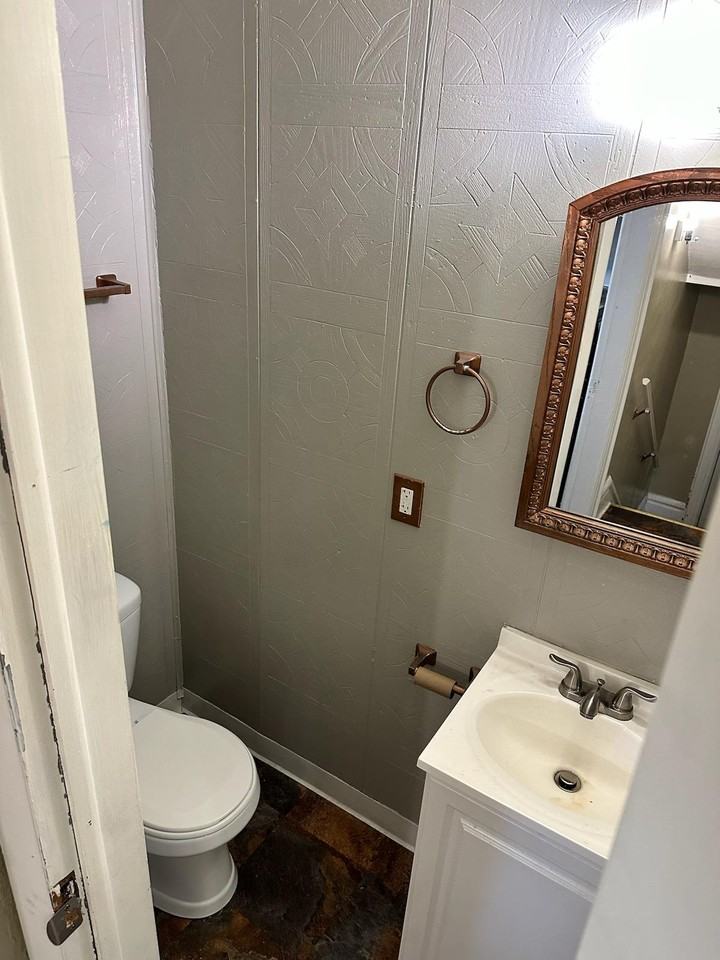 821 Elizabeth Ave #1 - Photo 5 of 20