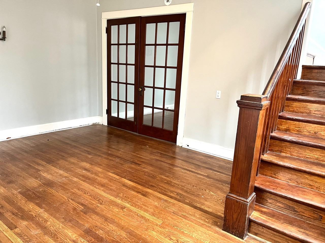 517 Bourbon St - Photo 2 of 10