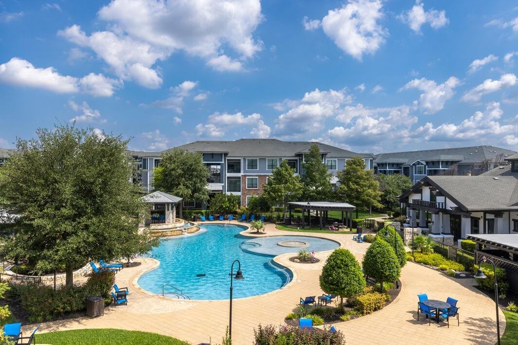 The Oaks at Techridge - Photo 2 of 33