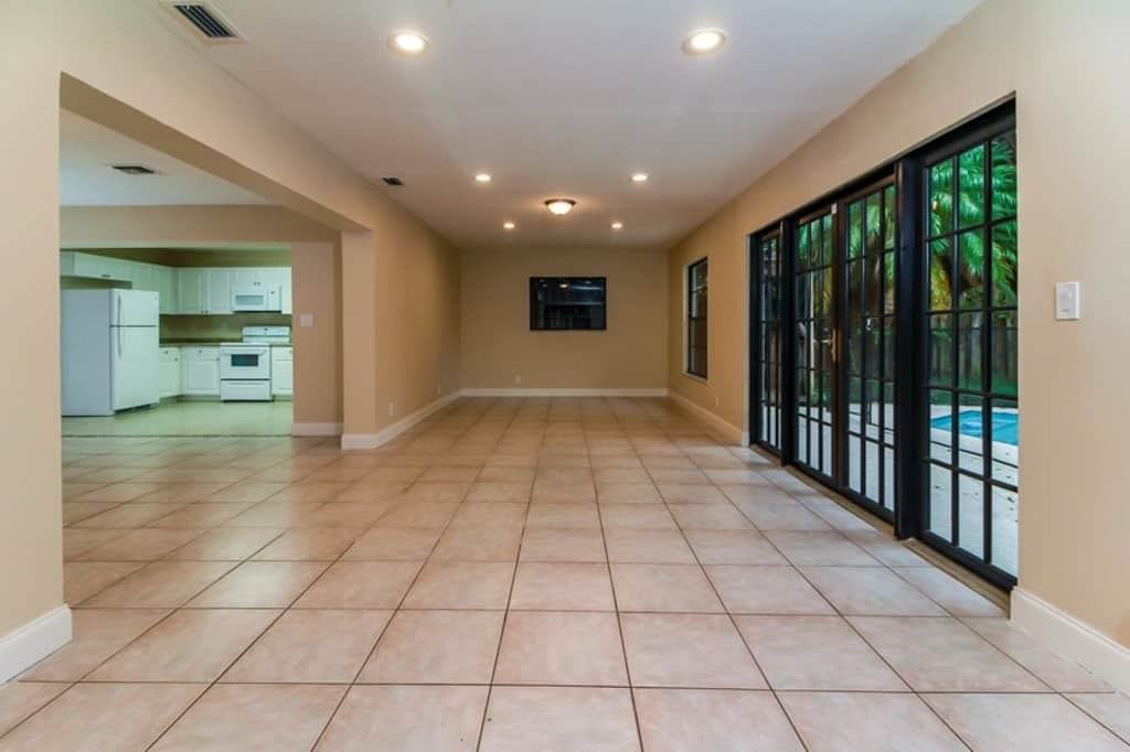 1601 Nw 62nd Ter - Photo 3 of 24