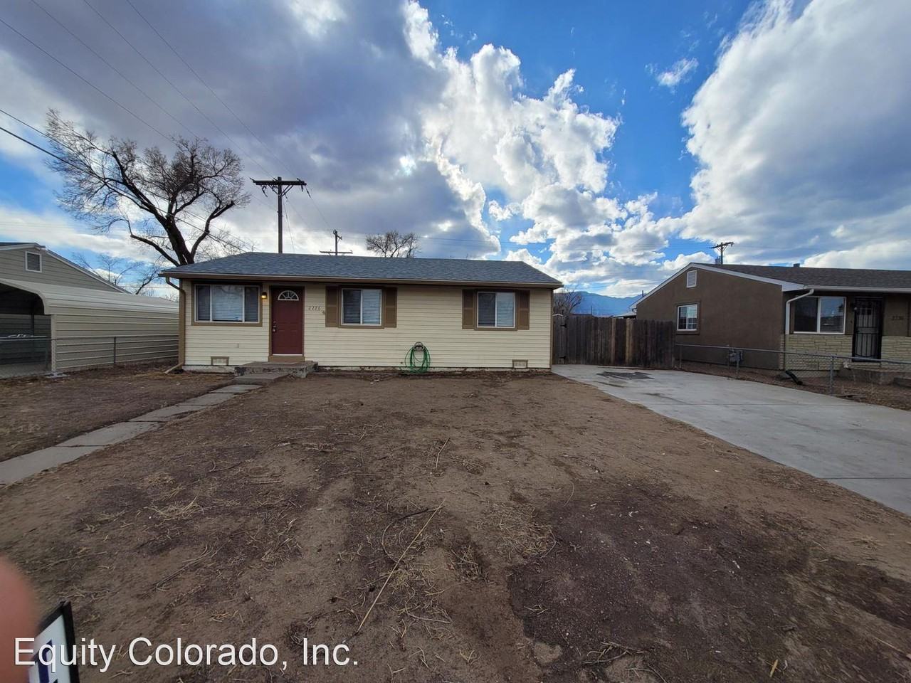 2226 Bison Dr