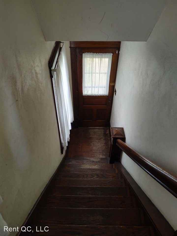 1320 38th St - Photo 2 of 21