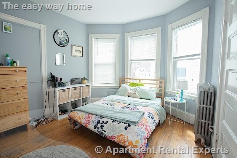 3 Kinnaird St #1 - Photo 6 of 8