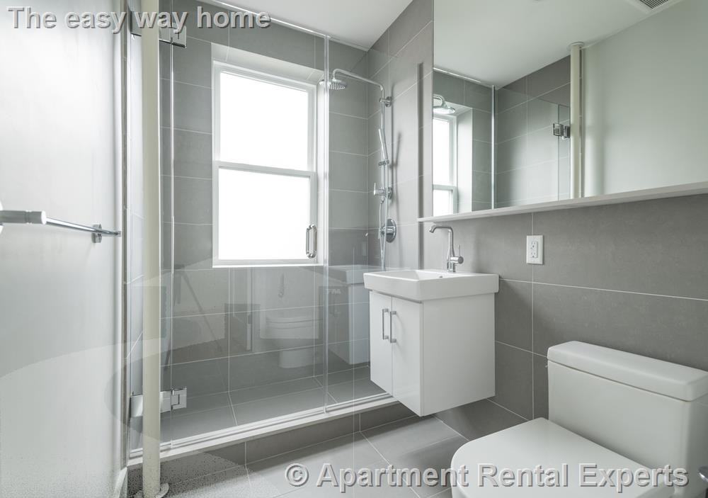 136 Highland Ave #12 - Photo 3 of 6