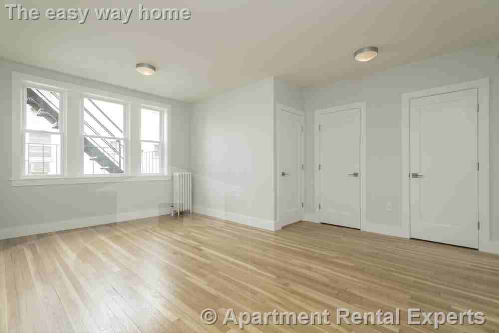 136 Highland Ave #12 - Photo 4 of 6