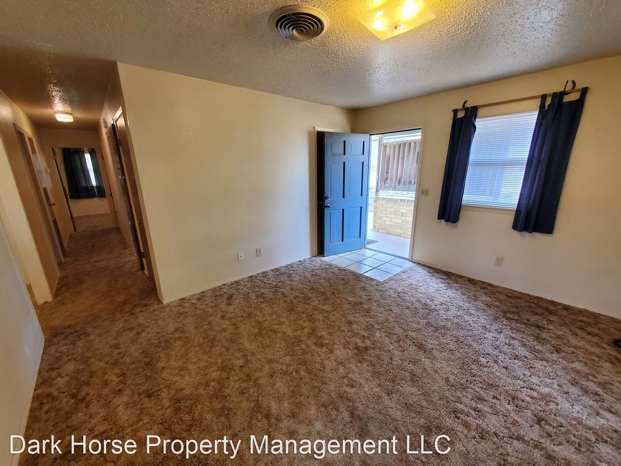 401 Mesa View - Photo 2 of 21