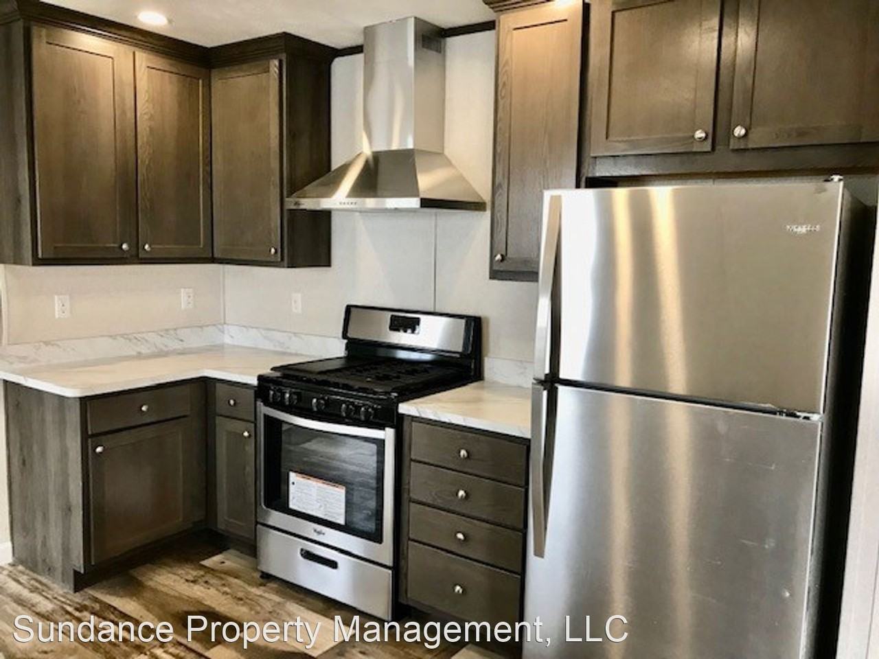 2001 North Hickory Circle East - Photo 3 of 18