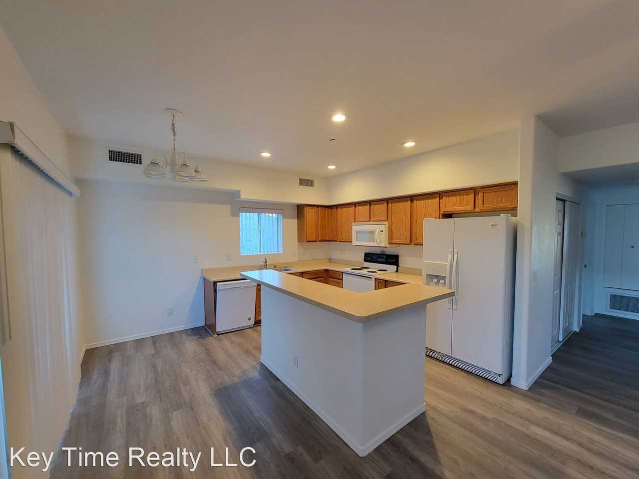 1765 Central Ave - Photo 3 of 7