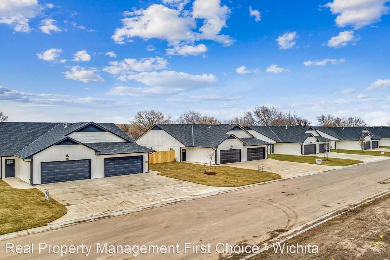 3508 W 45th St S - Photo 2 of 28