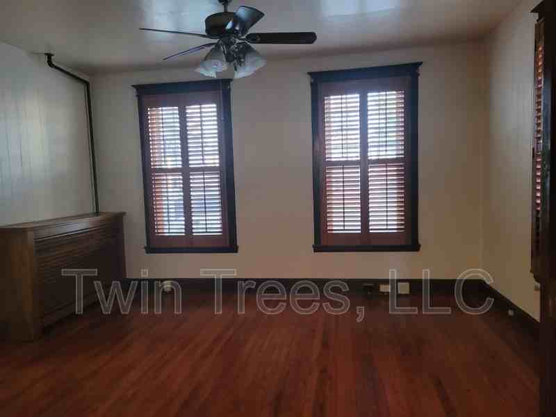 125 Bridge St - Photo 2 of 20