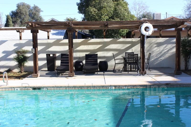 715 Mary St #24 - Photo 2 of 3