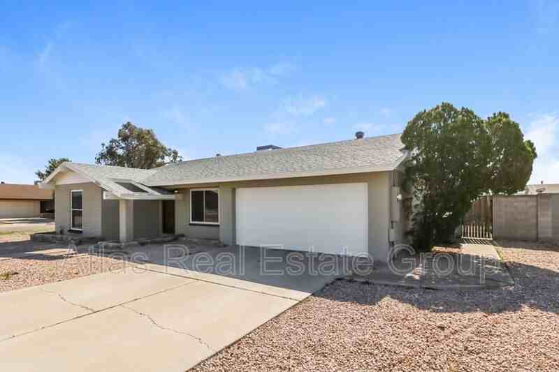1323 W Rosemonte Dr - Photo 2 of 22