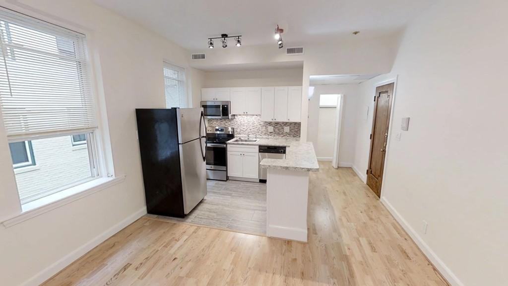 1419 Commonwealth Ave #202 - Photo 2 of 18