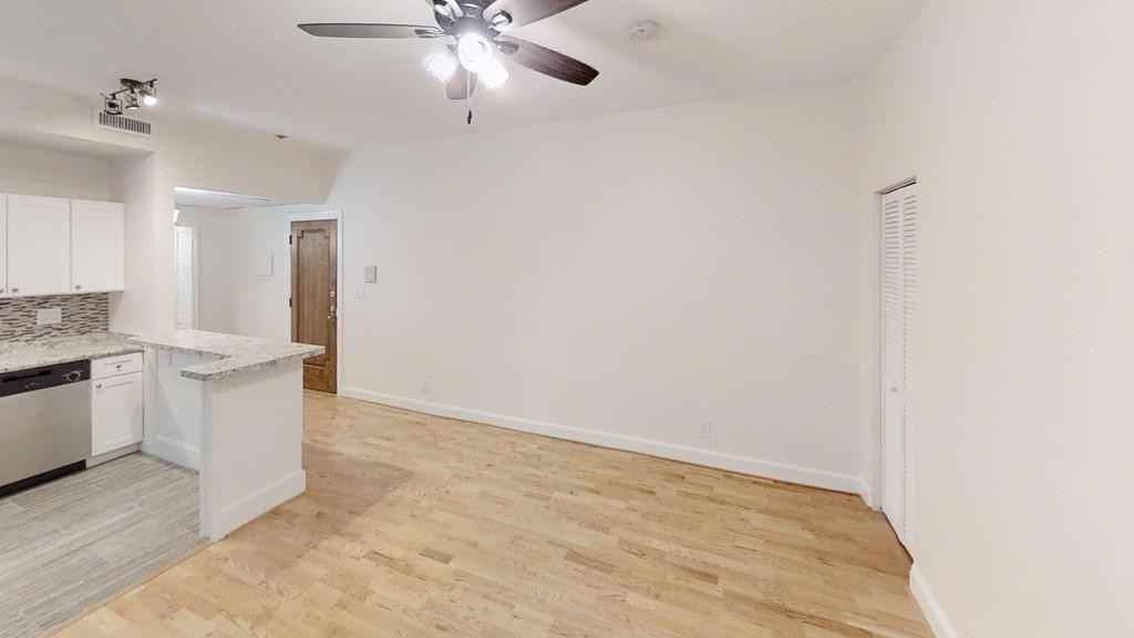 1419 Commonwealth Ave #202 - Photo 5 of 18