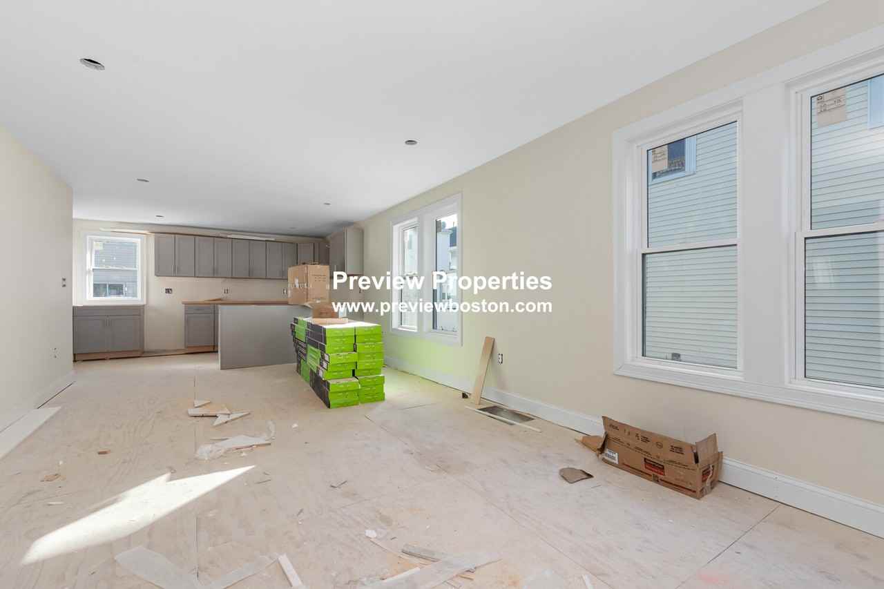Wright Ave #2P - Photo 6 of 8