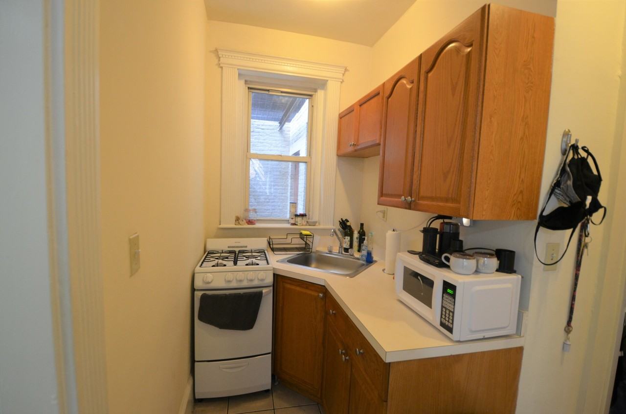 Hemenway St. & Boylston St. #18 - Photo 2 of 7