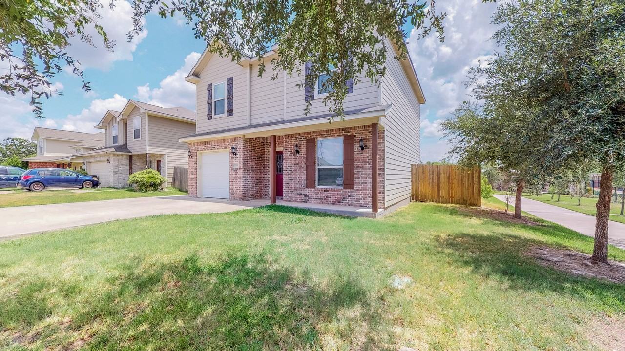 2700 Horse Haven Ln - Photo 2 of 47