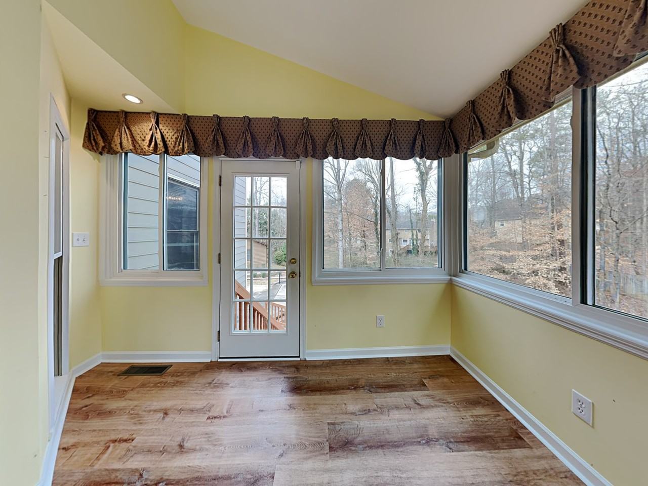 4856 Hawk Pl Ne - Photo 6 of 18