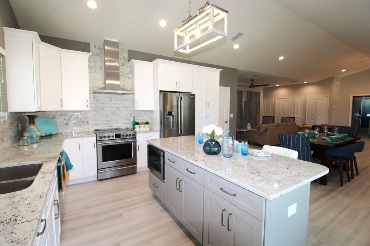 4120 Rilma Ave - Photo 3 of 21