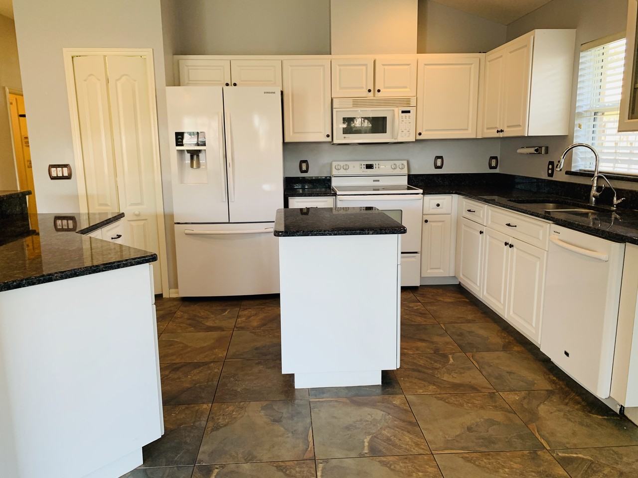 1116 Rolling Stone Run - Photo 3 of 29