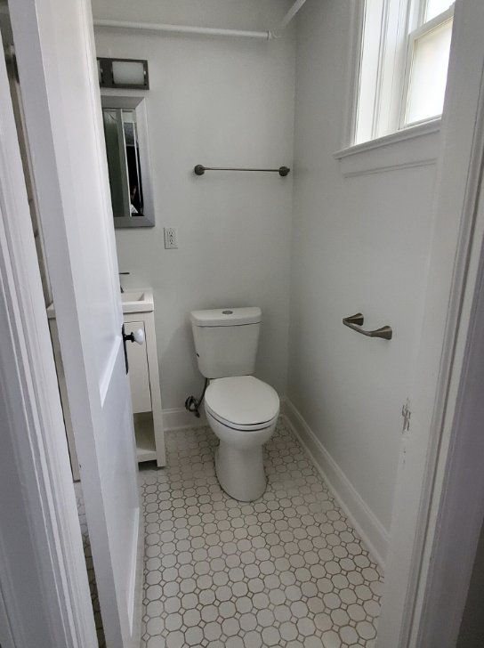 Hobart - Photo 3 of 5