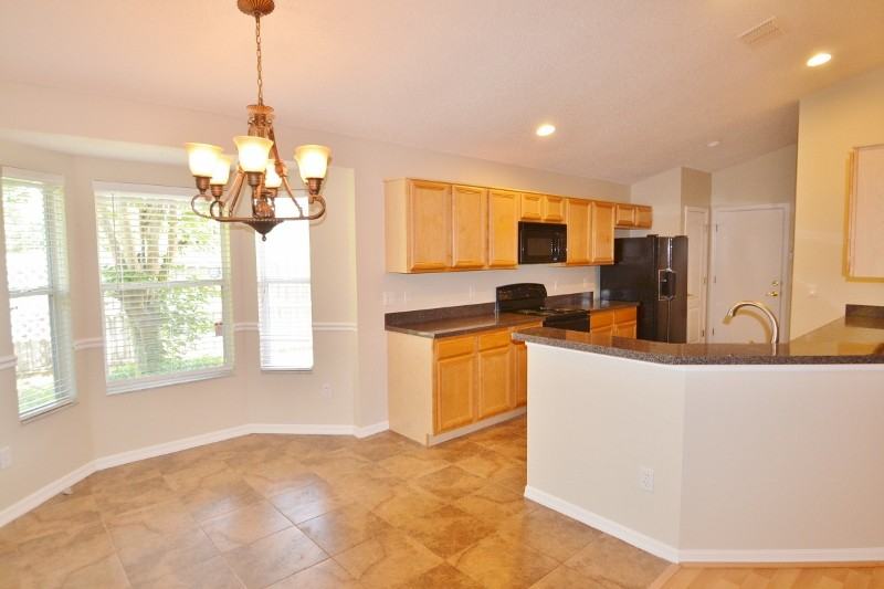 3620 Seminole Dr - Photo 2 of 9