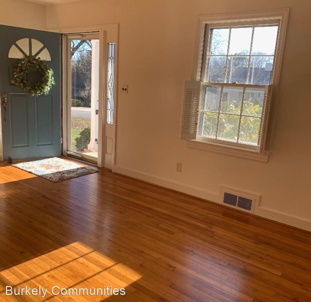 106 W Newlyn St - Photo 2 of 10