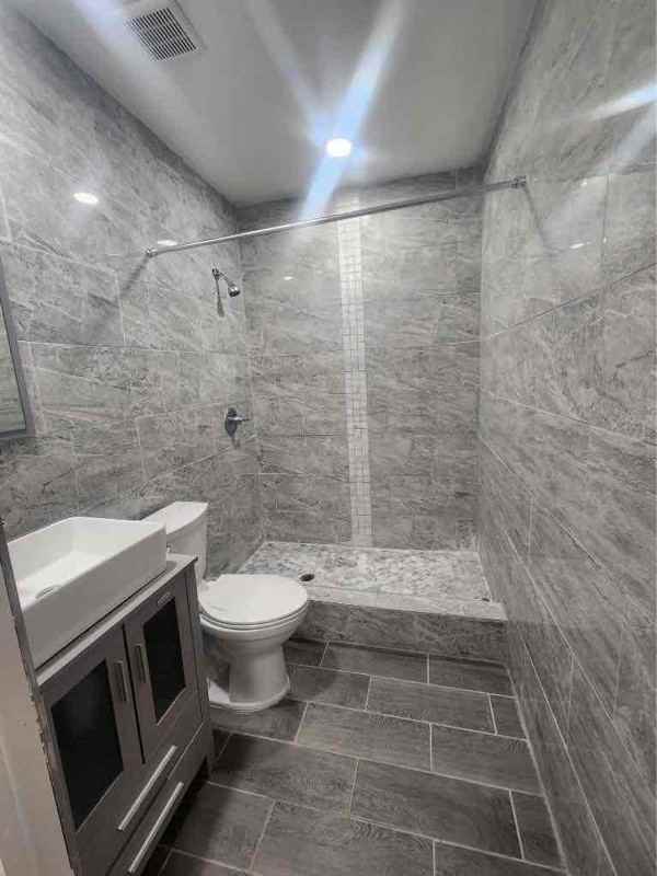 202 Las Palmas Dr - Photo 7 of 9