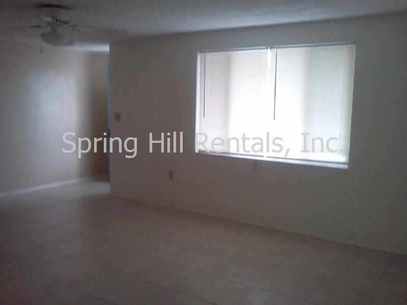 7615 Heather St - Photo 3 of 10