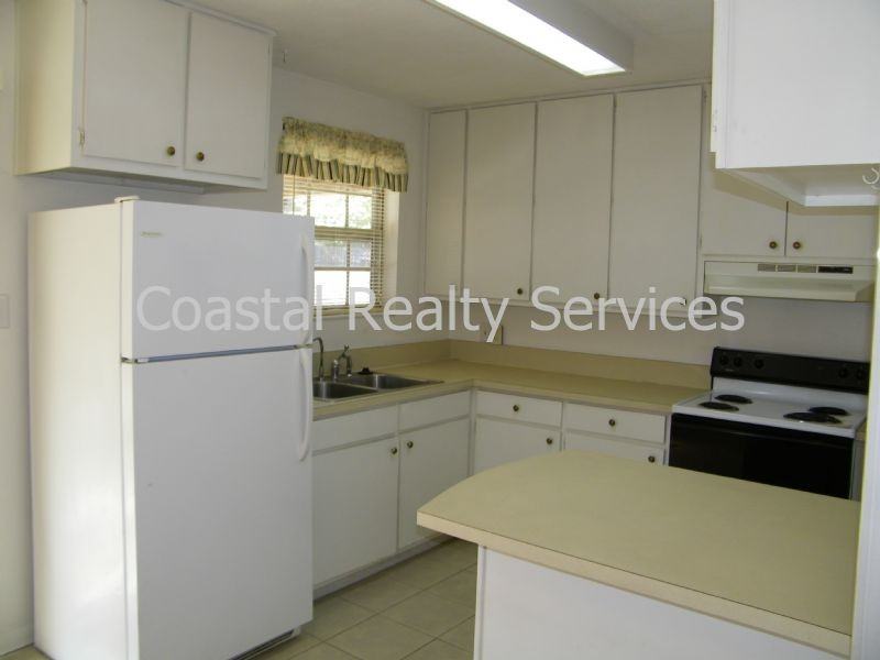 29 Caswell Cir - Photo 2 of 7